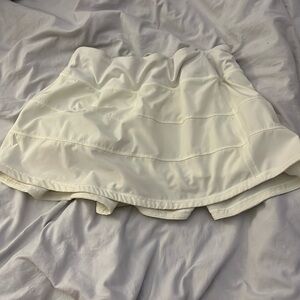 Lulu pace rival skirt